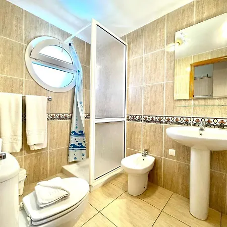 아파트 Family Studio In Tenerife South, With Wifi, Pool And Beach Near